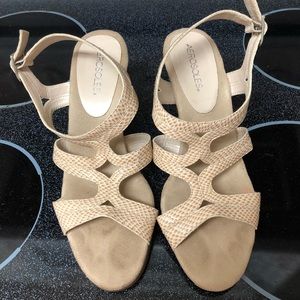 Aerosoles heels. Comfy!!